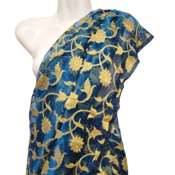 Blue and Gold Saree PRE-PLEATED with Sequin Mirror Accents- NEW ! - Picture 4 of 13